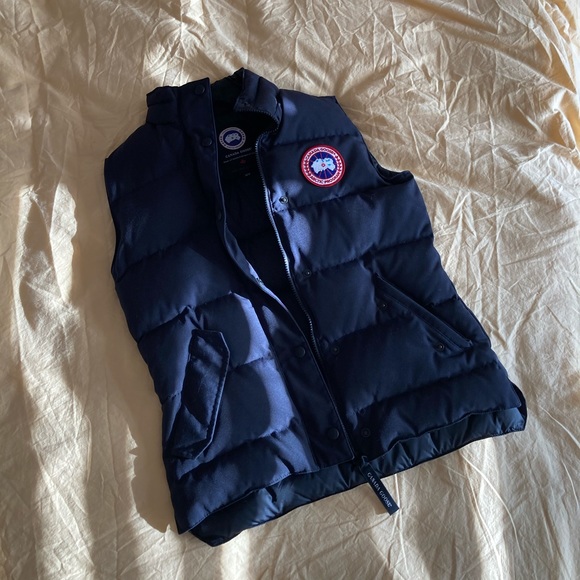 Navy Canada goose freestyle vest - Picture 2 of 11
